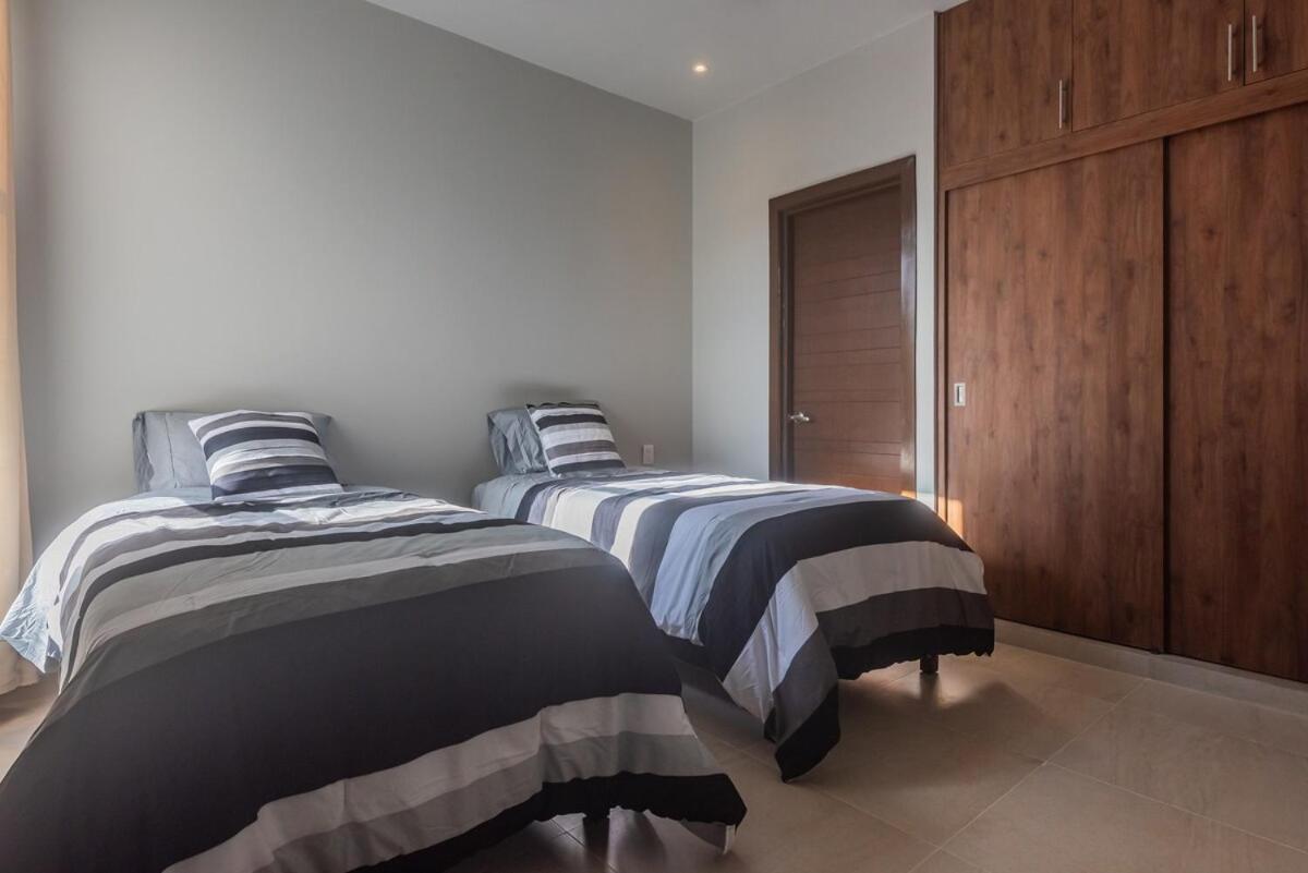 New House In Selvanova Coto 10, Holiday home *